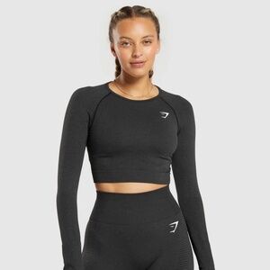 GYMSHARK VITAL SEAMLESS 2.0 CROP TOP MEDIUM BLACK MARL